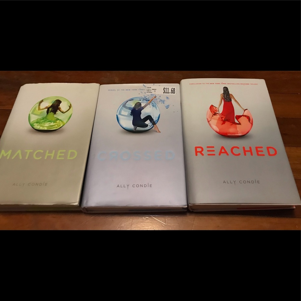 SET OF ALLY CONDIE’S MATCHED TRILOGY